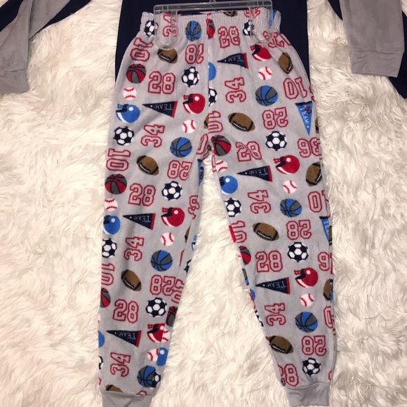 NEW 🔥 3 Piece Football Boy Pajamas. - Picture 3 of 5